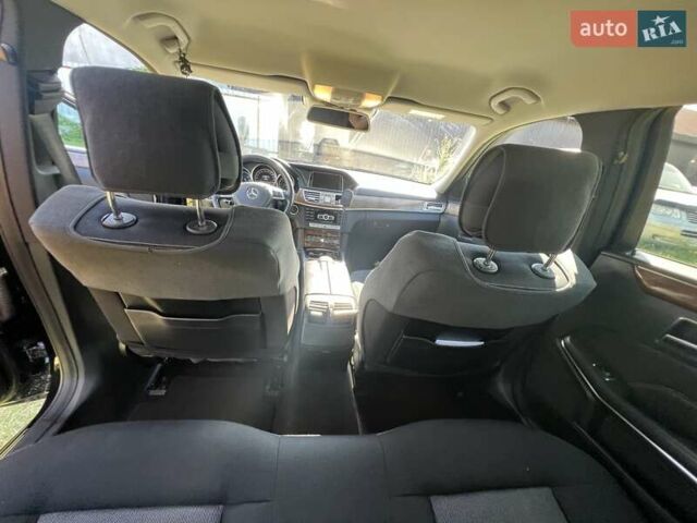 Черный Мерседес Е-Класс, объемом двигателя 2.1 л и пробегом 422 тыс. км за 15000 $, фото 4 на Automoto.ua