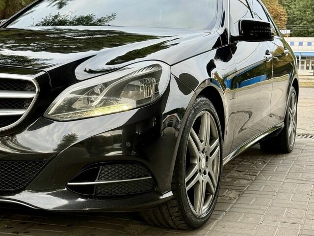 Черный Мерседес Е-Класс, объемом двигателя 2.14 л и пробегом 195 тыс. км за 14300 $, фото 5 на Automoto.ua