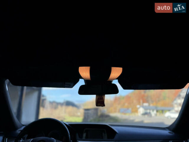 Черный Мерседес Е-Класс, объемом двигателя 2.1 л и пробегом 310 тыс. км за 17500 $, фото 20 на Automoto.ua