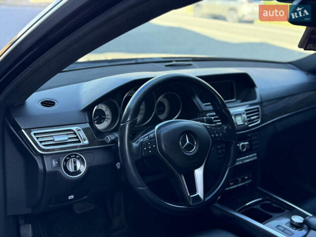 Черный Мерседес Е-Класс, объемом двигателя 2.1 л и пробегом 310 тыс. км за 17500 $, фото 25 на Automoto.ua