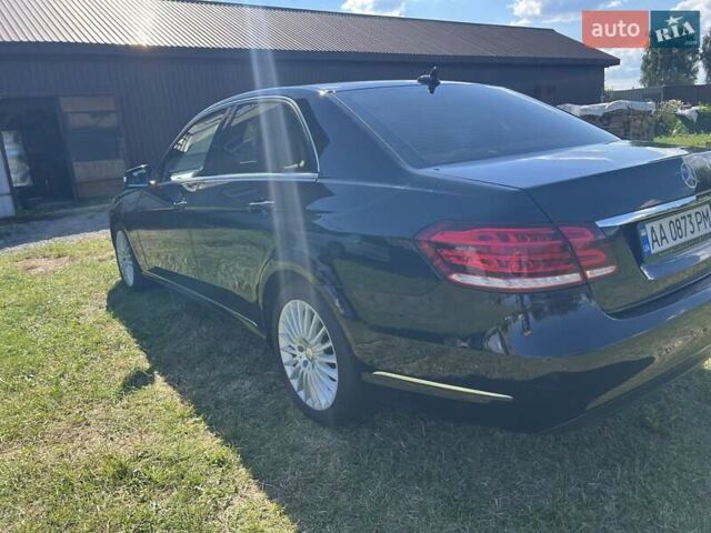 Черный Мерседес Е-Класс, объемом двигателя 2.1 л и пробегом 422 тыс. км за 15000 $, фото 2 на Automoto.ua