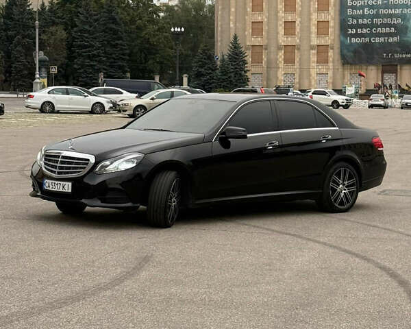Черный Мерседес Е-Класс, объемом двигателя 2 л и пробегом 329 тыс. км за 13900 $, фото 18 на Automoto.ua