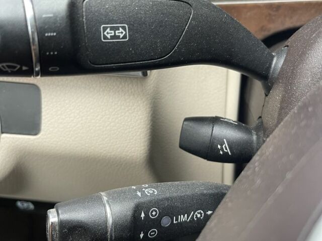 Чорний Мерседес Е-Клас, об'ємом двигуна 2.1 л та пробігом 360 тис. км за 10800 $, фото 16 на Automoto.ua