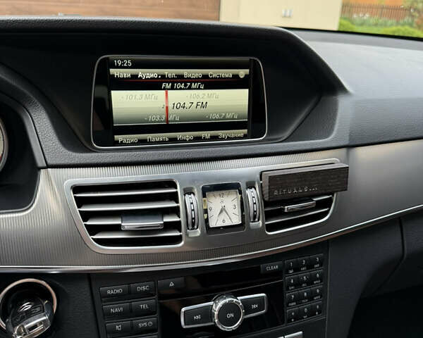 Чорний Мерседес Е-Клас, об'ємом двигуна 2.14 л та пробігом 313 тис. км за 25500 $, фото 42 на Automoto.ua