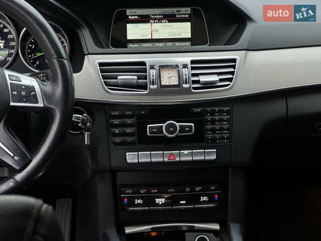 Чорний Мерседес Е-Клас, об'ємом двигуна 2 л та пробігом 329 тис. км за 13600 $, фото 20 на Automoto.ua