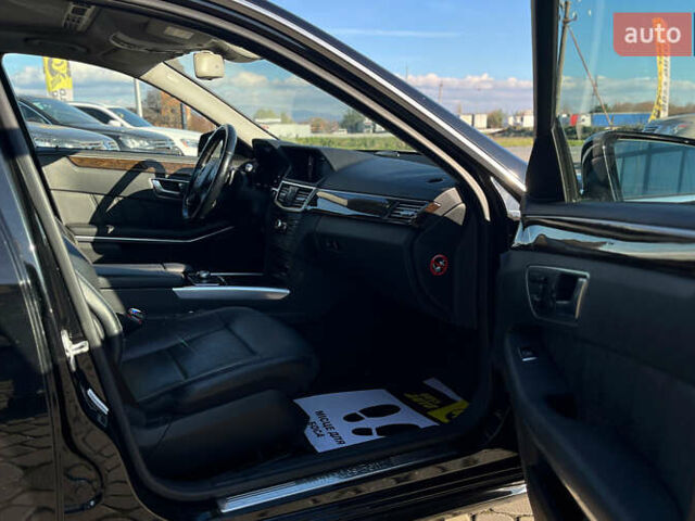 Черный Мерседес Е-Класс, объемом двигателя 2.14 л и пробегом 254 тыс. км за 18200 $, фото 23 на Automoto.ua