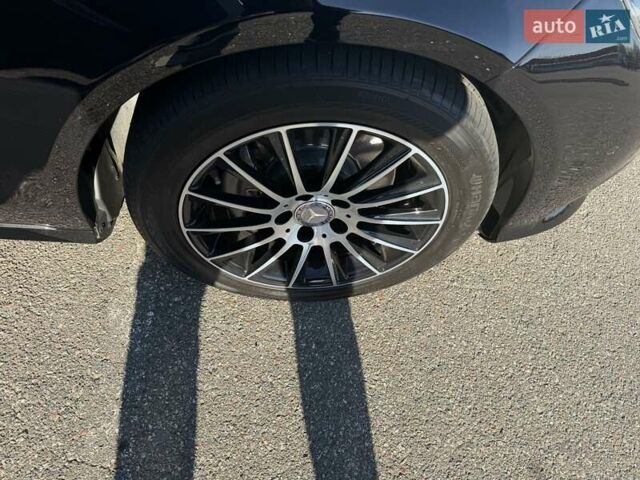 Черный Мерседес Е-Класс, объемом двигателя 1.99 л и пробегом 111 тыс. км за 22500 $, фото 11 на Automoto.ua