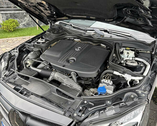Черный Мерседес Е-Класс, объемом двигателя 2.1 л и пробегом 278 тыс. км за 22500 $, фото 11 на Automoto.ua