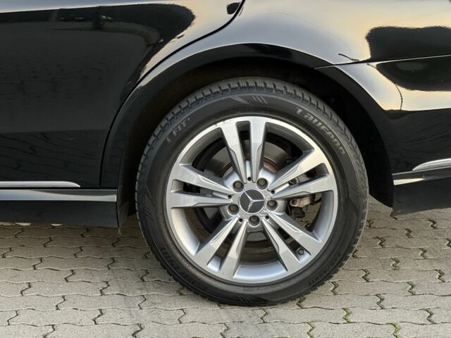 Черный Мерседес Е-Класс, объемом двигателя 2.1 л и пробегом 257 тыс. км за 19500 $, фото 8 на Automoto.ua