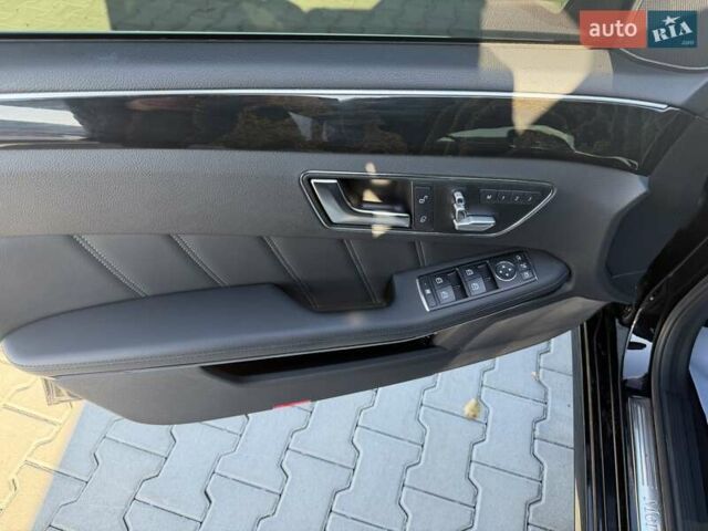 Черный Мерседес Е-Класс, объемом двигателя 1.99 л и пробегом 111 тыс. км за 22500 $, фото 28 на Automoto.ua