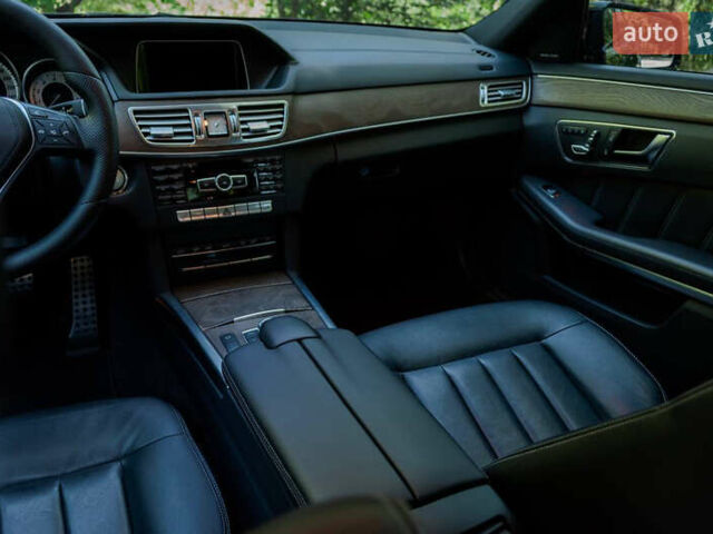 Черный Мерседес Е-Класс, объемом двигателя 3 л и пробегом 172 тыс. км за 23999 $, фото 48 на Automoto.ua