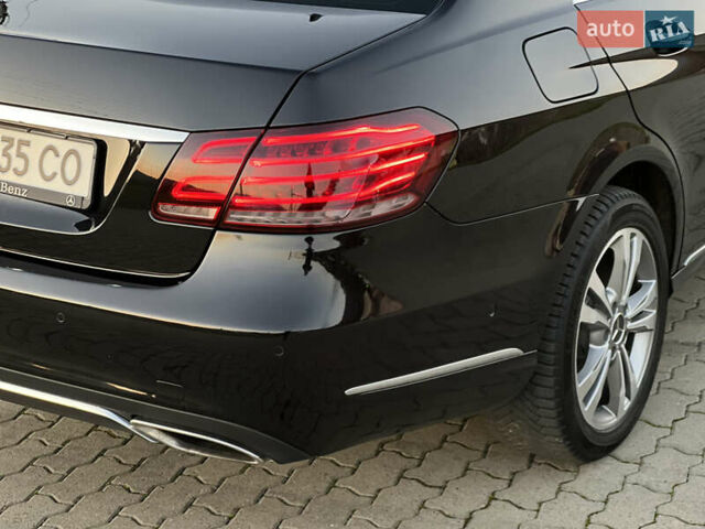 Черный Мерседес Е-Класс, объемом двигателя 2.2 л и пробегом 257 тыс. км за 19500 $, фото 15 на Automoto.ua