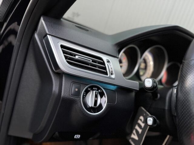 Черный Мерседес Е-Класс, объемом двигателя 2.1 л и пробегом 289 тыс. км за 17500 $, фото 18 на Automoto.ua