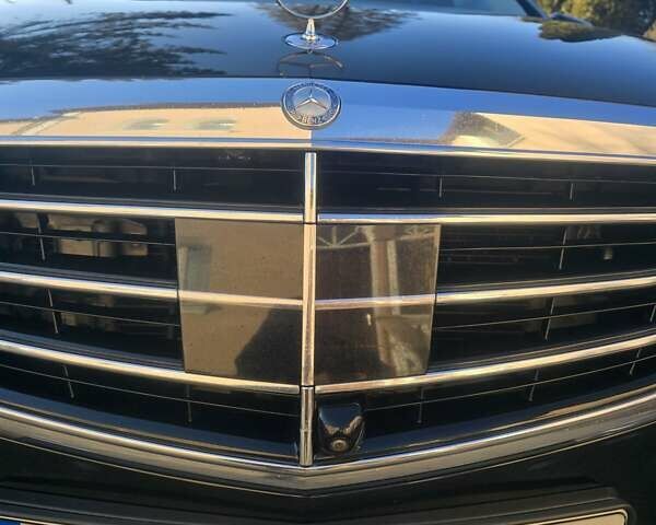 Черный Мерседес Е-Класс, объемом двигателя 3 л и пробегом 237 тыс. км за 22500 $, фото 25 на Automoto.ua