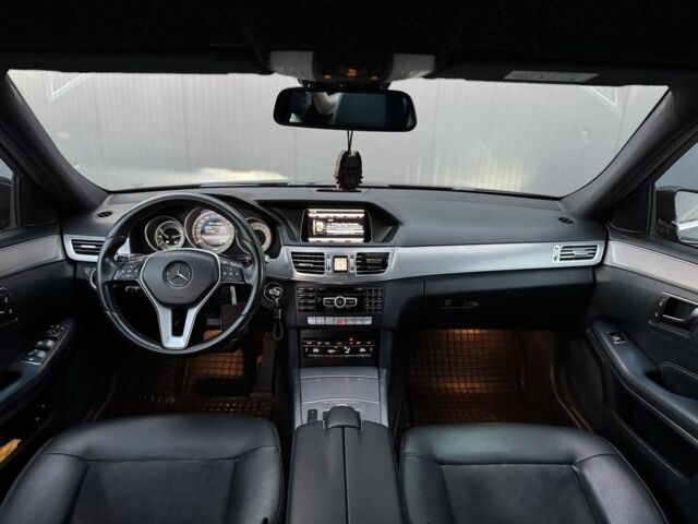 Черный Мерседес Е-Класс, объемом двигателя 2.1 л и пробегом 289 тыс. км за 17500 $, фото 9 на Automoto.ua