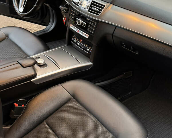 Мерседес Е-Клас 2014 у Городенке на Automoto.ua Чорний Мерседес Е-Клас, об'ємом двигуна 2.14 л та пробігом 332 тис. км за 20200 $, фото 47 на Automoto.ua