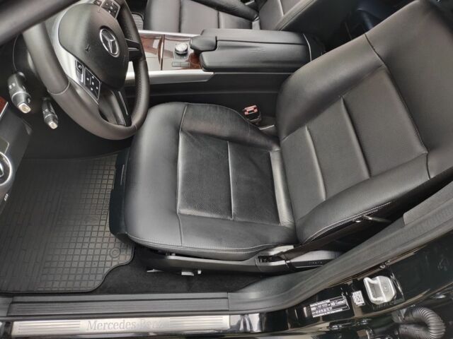 Черный Мерседес Е-Класс, объемом двигателя 2 л и пробегом 405 тыс. км за 15500 $, фото 6 на Automoto.ua