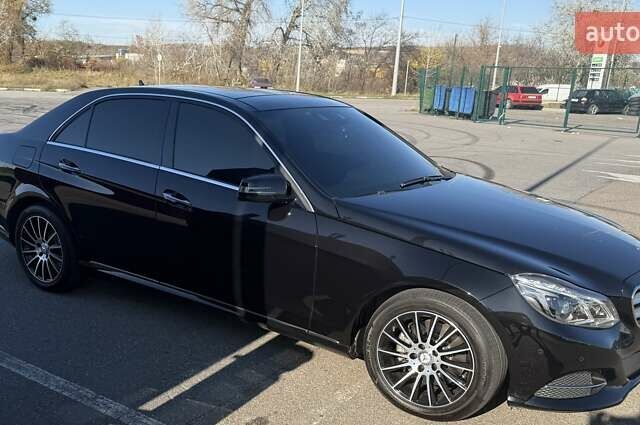 Черный Мерседес Е-Класс, объемом двигателя 1.99 л и пробегом 111 тыс. км за 22500 $, фото 5 на Automoto.ua