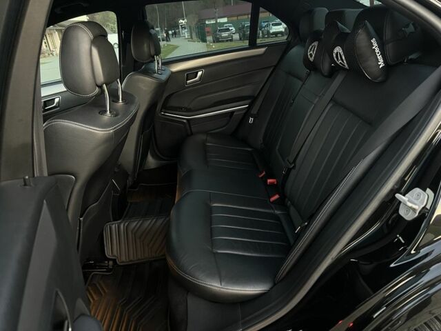 Черный Мерседес Е-Класс, объемом двигателя 2.1 л и пробегом 257 тыс. км за 19500 $, фото 19 на Automoto.ua