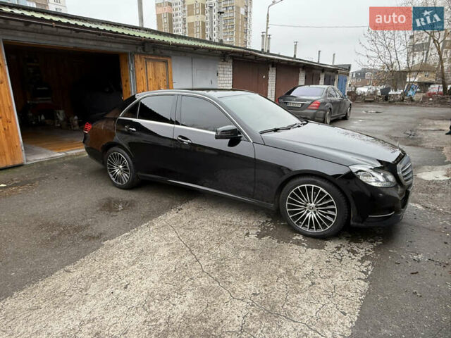 Черный Мерседес Е-Класс, объемом двигателя 2.2 л и пробегом 370 тыс. км за 15000 $, фото 8 на Automoto.ua