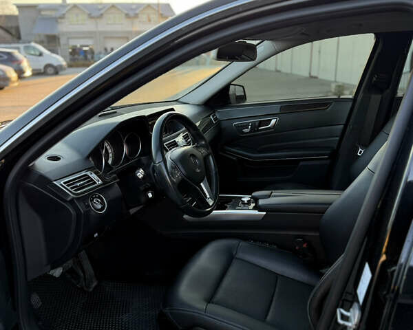 Чорний Мерседес Е-Клас, об'ємом двигуна 2.14 л та пробігом 258 тис. км за 19700 $, фото 13 на Automoto.ua