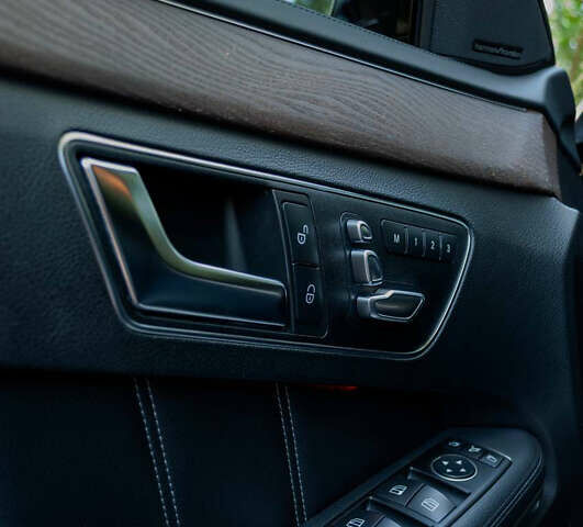 Черный Мерседес Е-Класс, объемом двигателя 3 л и пробегом 172 тыс. км за 23999 $, фото 47 на Automoto.ua