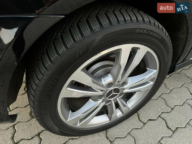 Черный Мерседес Е-Класс, объемом двигателя 2.2 л и пробегом 257 тыс. км за 19500 $, фото 37 на Automoto.ua