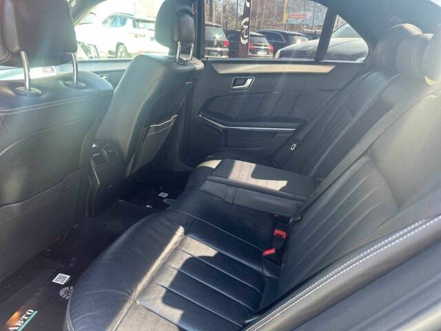 Черный Мерседес Е-Класс, объемом двигателя 2.2 л и пробегом 250 тыс. км за 18500 $, фото 15 на Automoto.ua