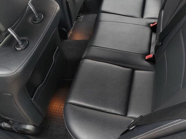 Черный Мерседес Е-Класс, объемом двигателя 2 л и пробегом 405 тыс. км за 15500 $, фото 7 на Automoto.ua