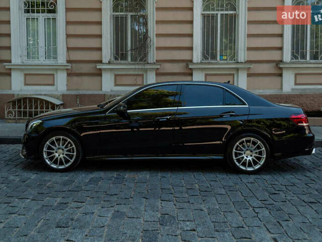 Черный Мерседес Е-Класс, объемом двигателя 3 л и пробегом 172 тыс. км за 23999 $, фото 1 на Automoto.ua
