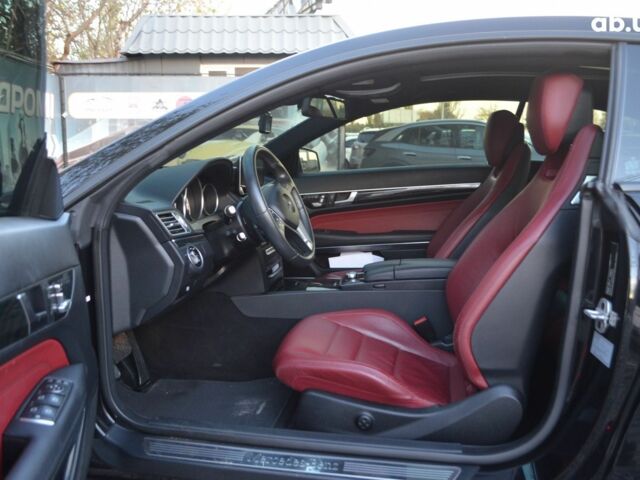 Черный Мерседес Е-Класс, объемом двигателя 0 л и пробегом 128 тыс. км за 17900 $, фото 12 на Automoto.ua