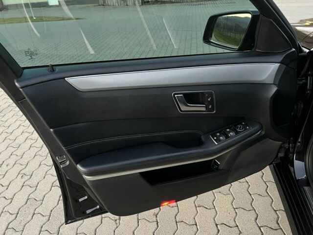 Черный Мерседес Е-Класс, объемом двигателя 2.1 л и пробегом 257 тыс. км за 19500 $, фото 9 на Automoto.ua