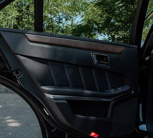 Черный Мерседес Е-Класс, объемом двигателя 3 л и пробегом 172 тыс. км за 23999 $, фото 42 на Automoto.ua