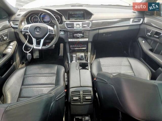 Мерседес Е-Клас 2014 у Львові на Automoto.ua Чорний Мерседес Е-Клас, об'ємом двигуна 5.5 л та пробігом 127 тис. км за 9000 $, фото 7 на Automoto.ua