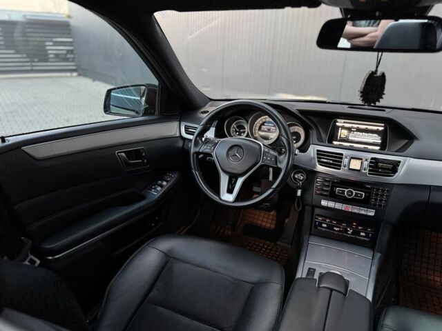 Черный Мерседес Е-Класс, объемом двигателя 2.1 л и пробегом 289 тыс. км за 17500 $, фото 10 на Automoto.ua