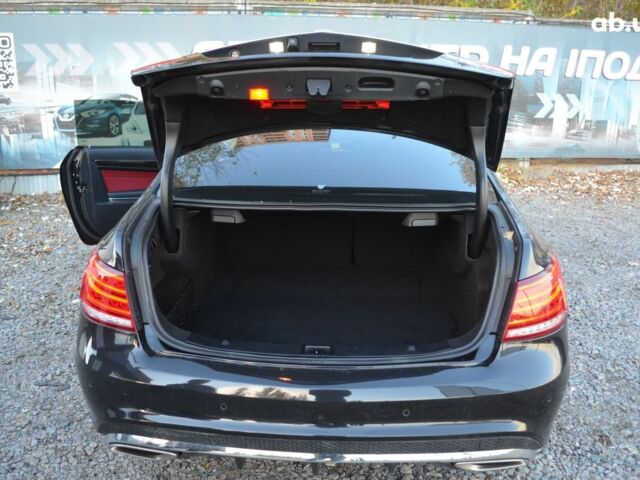 Черный Мерседес Е-Класс, объемом двигателя 0 л и пробегом 128 тыс. км за 17900 $, фото 6 на Automoto.ua