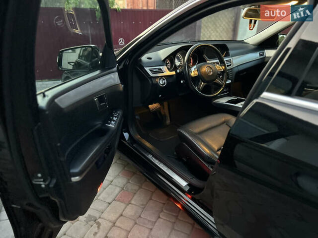 Черный Мерседес Е-Класс, объемом двигателя 2.1 л и пробегом 291 тыс. км за 14450 $, фото 1 на Automoto.ua