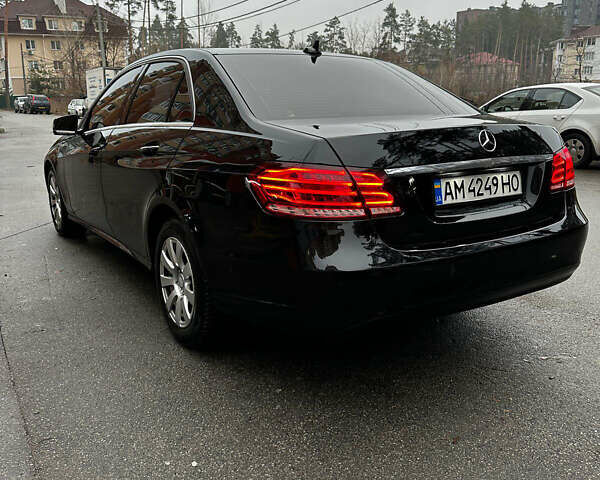 Черный Мерседес Е-Класс, объемом двигателя 2.2 л и пробегом 264 тыс. км за 13400 $, фото 4 на Automoto.ua