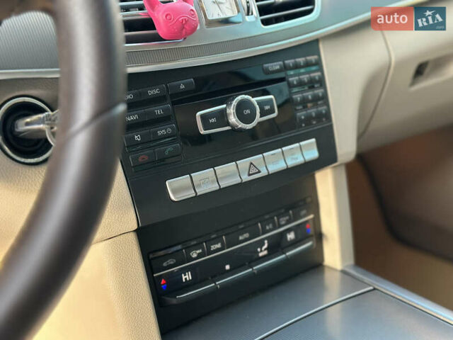 Чорний Мерседес Е-Клас, об'ємом двигуна 2.2 л та пробігом 290 тис. км за 12300 $, фото 19 на Automoto.ua