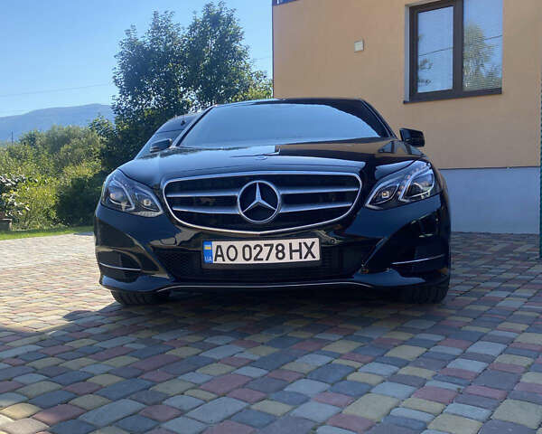 Мерседес Е-Класс 2015 в Воловце на Automoto.ua Черный Мерседес Е-Класс, объемом двигателя 2.2 л и пробегом 230 тыс. км за 22500 $, фото 3 на Automoto.ua