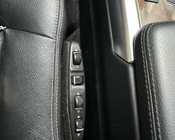 Черный Мерседес Е-Класс, объемом двигателя 2.1 л и пробегом 277 тыс. км за 19000 $, фото 27 на Automoto.ua