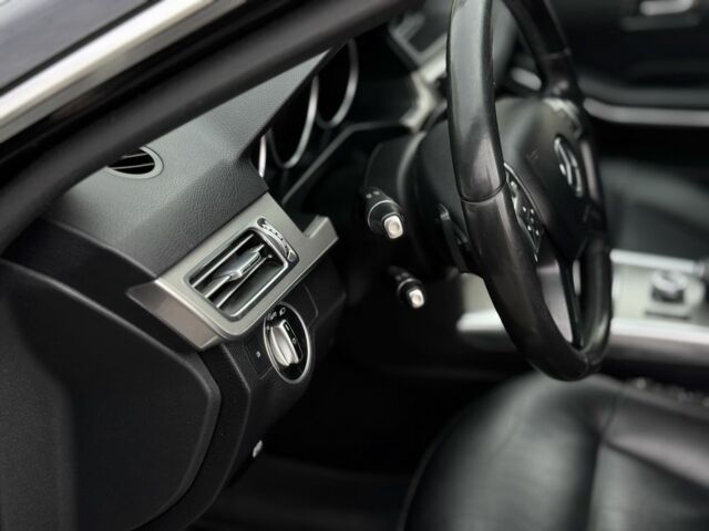 Черный Мерседес Е-Класс, объемом двигателя 2 л и пробегом 296 тыс. км за 13200 $, фото 10 на Automoto.ua