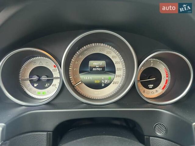 Чорний Мерседес Е-Клас, об'ємом двигуна 2.2 л та пробігом 356 тис. км за 17500 $, фото 38 на Automoto.ua