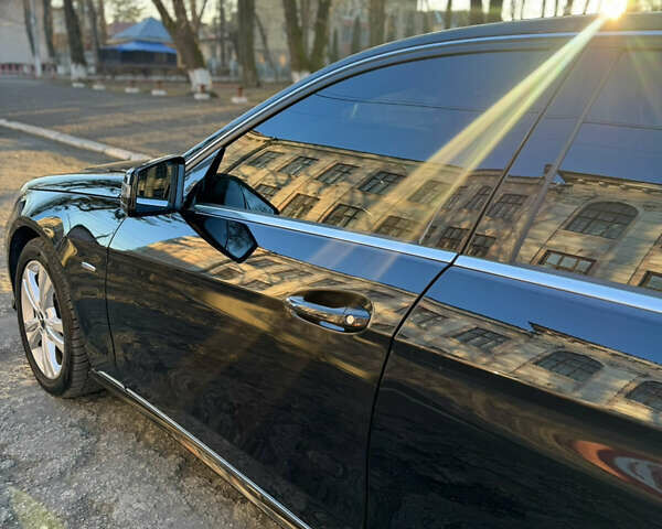 Черный Мерседес Е-Класс, объемом двигателя 2.14 л и пробегом 267 тыс. км за 17000 $, фото 2 на Automoto.ua