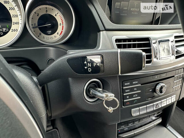 Чорний Мерседес Е-Клас, об'ємом двигуна 2.2 л та пробігом 356 тис. км за 17500 $, фото 37 на Automoto.ua