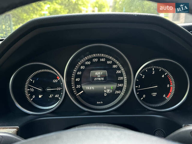 Черный Мерседес Е-Класс, объемом двигателя 2.1 л и пробегом 277 тыс. км за 19000 $, фото 28 на Automoto.ua