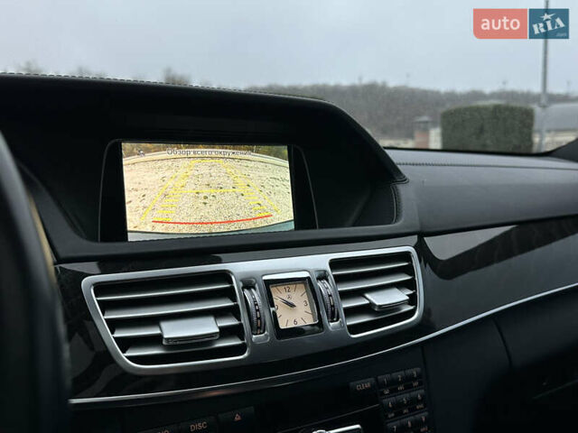 Черный Мерседес Е-Класс, объемом двигателя 3 л и пробегом 156 тыс. км за 23500 $, фото 23 на Automoto.ua