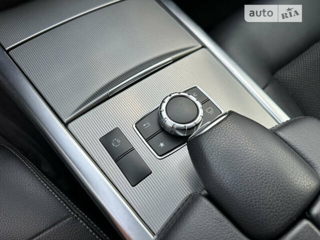 Чорний Мерседес Е-Клас, об'ємом двигуна 2.2 л та пробігом 356 тис. км за 17500 $, фото 45 на Automoto.ua