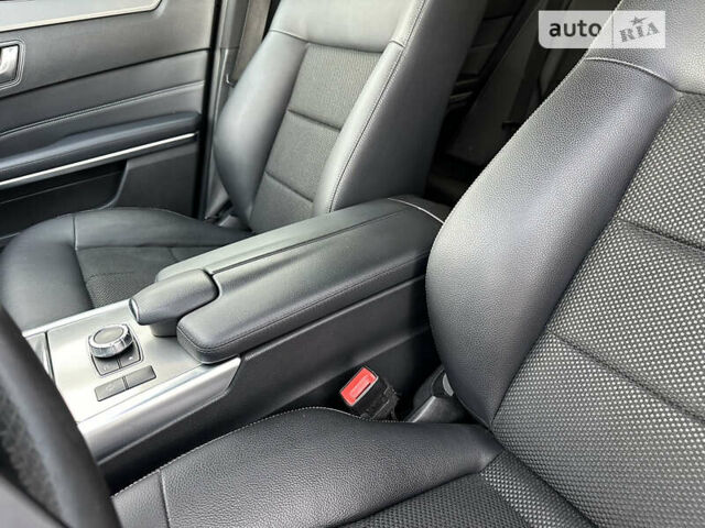 Чорний Мерседес Е-Клас, об'ємом двигуна 2.2 л та пробігом 356 тис. км за 17500 $, фото 46 на Automoto.ua