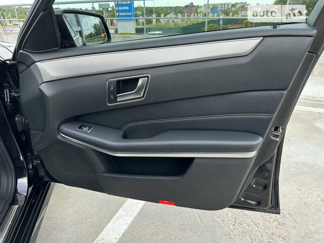 Чорний Мерседес Е-Клас, об'ємом двигуна 2.2 л та пробігом 356 тис. км за 17500 $, фото 51 на Automoto.ua